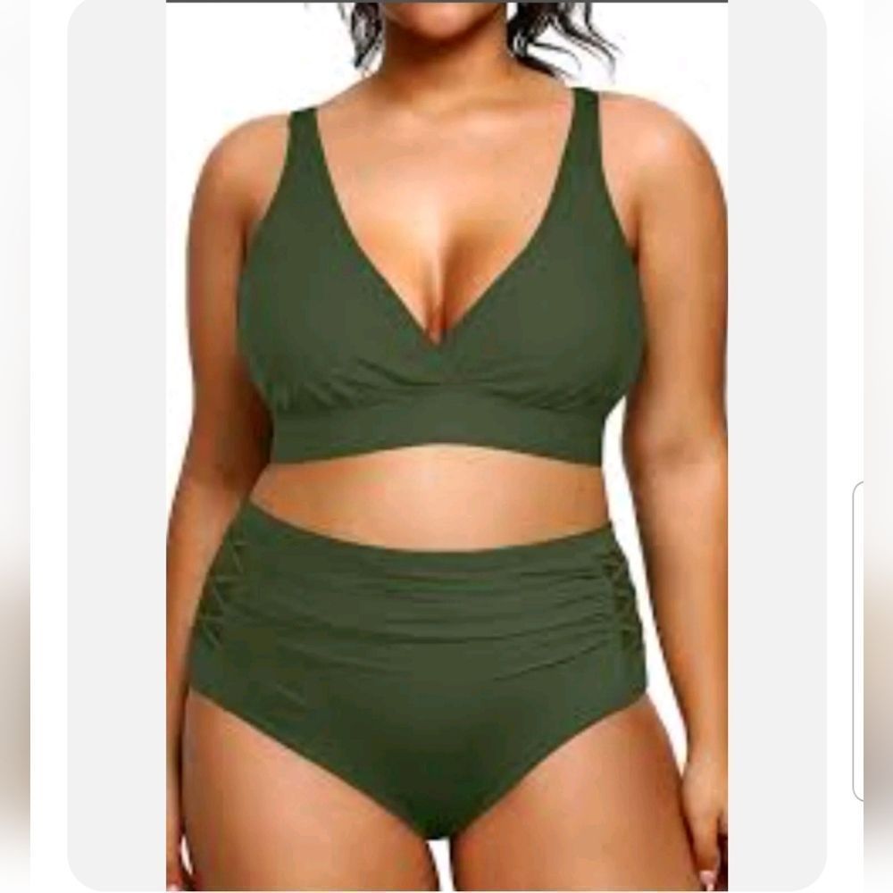 YONIQUE Army Green 2 Piece Swimsuit Bikini Set Women's Plus Size 24 NWT
